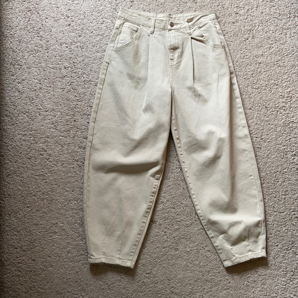 Nude jeans